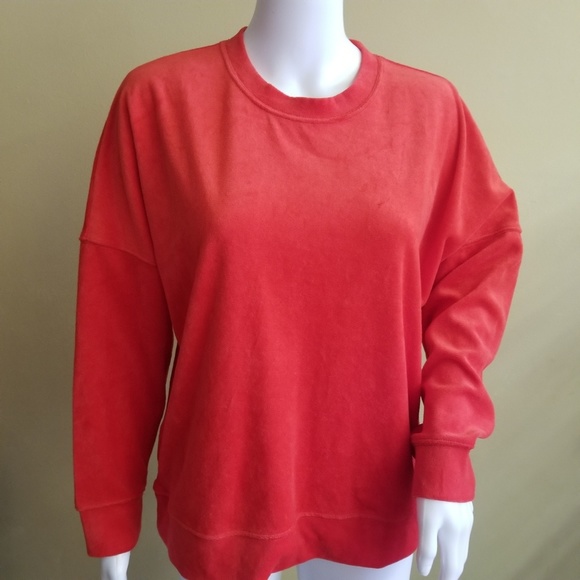 aerie Tops - NWT Aerie red super soft sweatshirt.